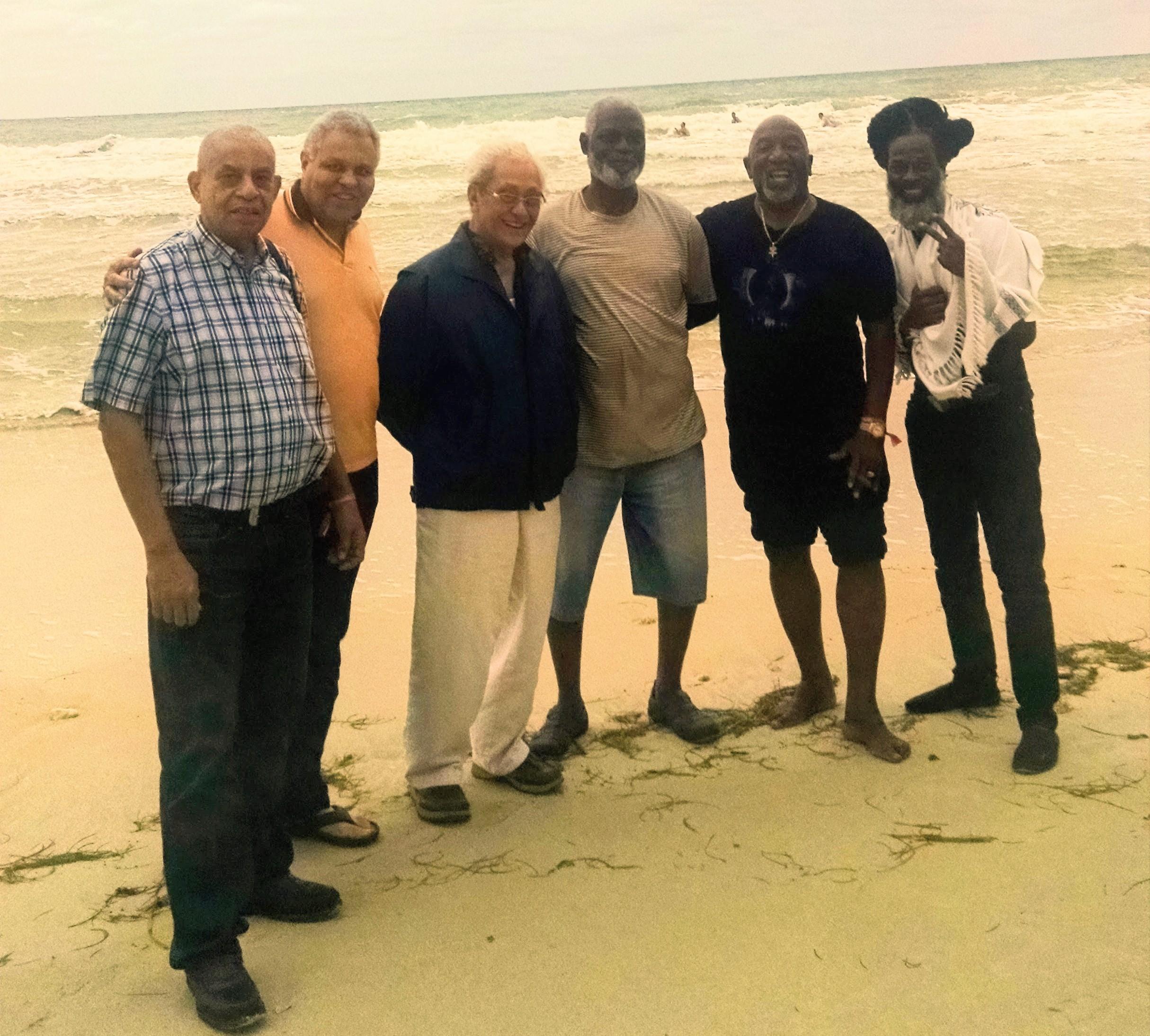 Members of Artistes Reminiscences
